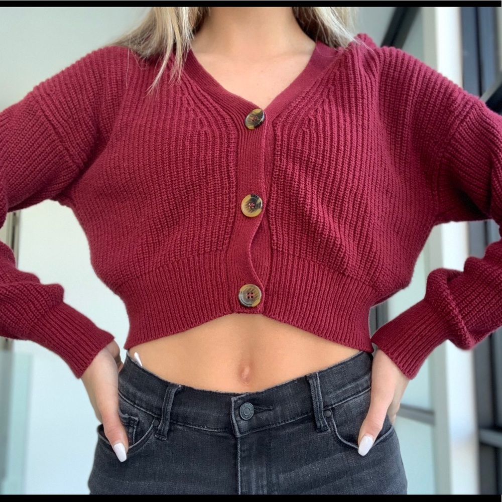 Maroon Cropped Button Sweater ❥